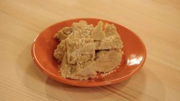 Чем полезна кунжутная (тахинная) халва