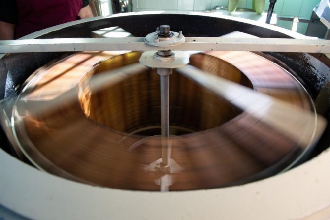 Электропривод для медогонки