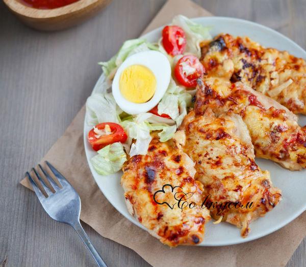 Куриные отбивные с грибами по-французски (под шубой)